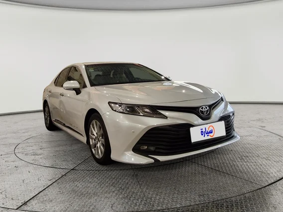 Toyota Camry  GLE 2020 