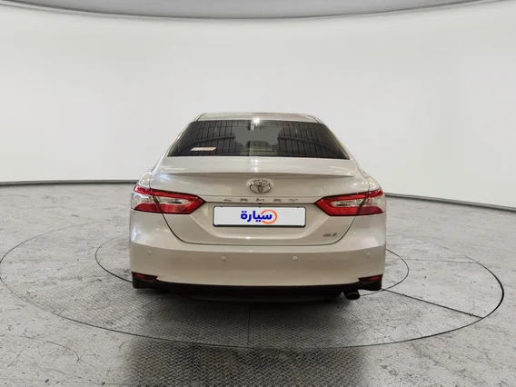 Toyota Camry  GLE 2020 