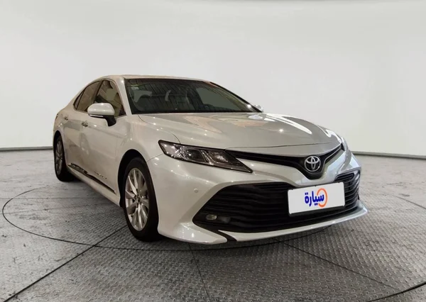 Toyota Camry  GLE 2020 