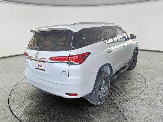 Toyota Fortuner VX 2023 دبل