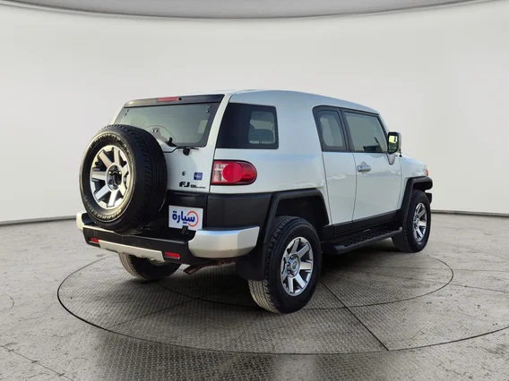 تويوتا اف جي FJ Cruiser 2023 دبل