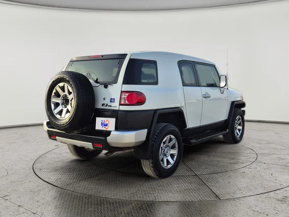 تويوتا اف جي FJ Cruiser 2023 دبل