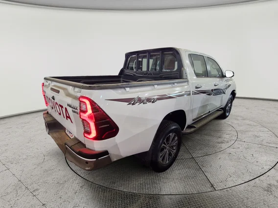 Toyota Hilux SGLX 4X4 AT DSL 2025 