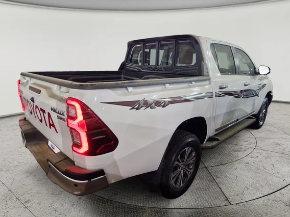 Toyota Hilux SGLX 4X4 AT DSL 2025 