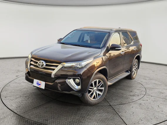 Toyota Fortuner SR5 2017 دبل