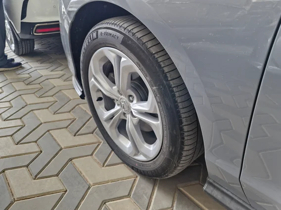 هوندا اكورد LX 2024 