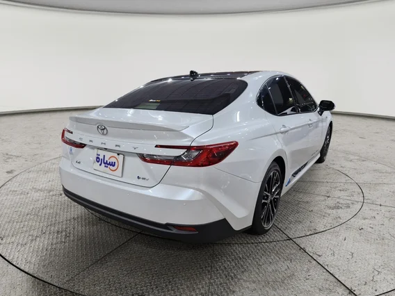 Toyota Camry  LE HEV 2025 