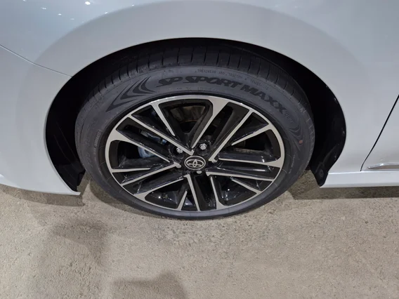 Toyota Camry  LE HEV 2025 
