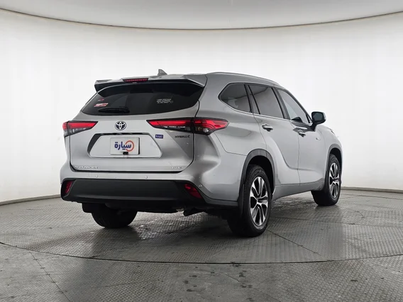 Toyota Highlander GLE 2023 