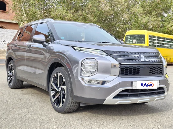 Mitsubishi Outlander GLX 2023 دبل