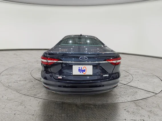Ford Taurus Trend 2020 