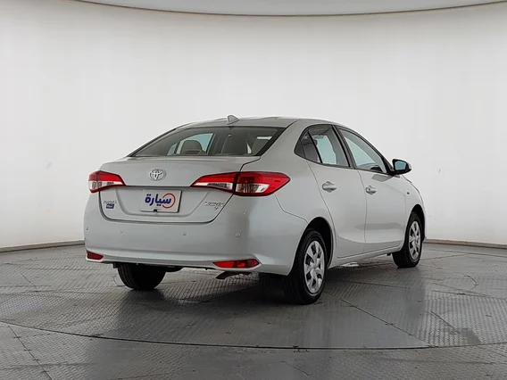 Toyota Yaris  Y 2022 