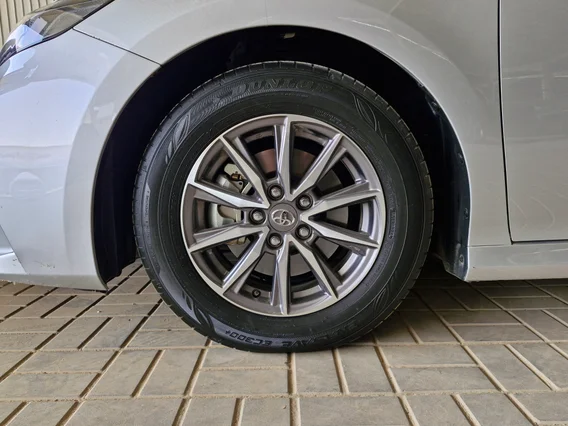 Toyota Camry  E HEV 2025 