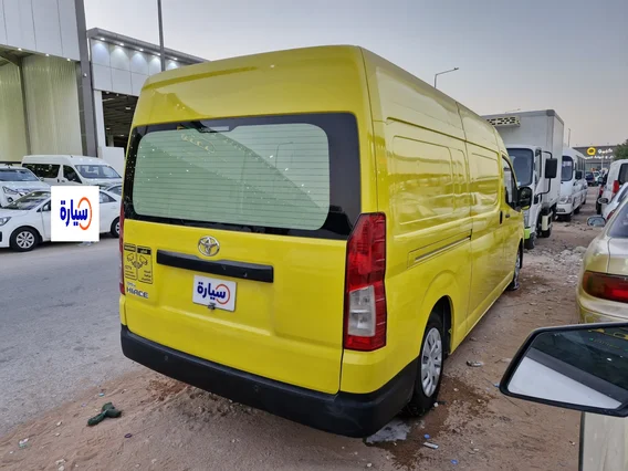 تويوتا هايس ثلاجة سقف عالي 2021 