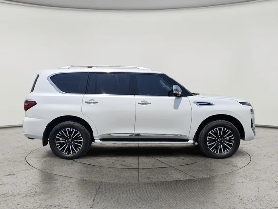 Nissan Patrol Platinum 2023 دبل