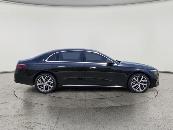 Mercedes E 300 2024 