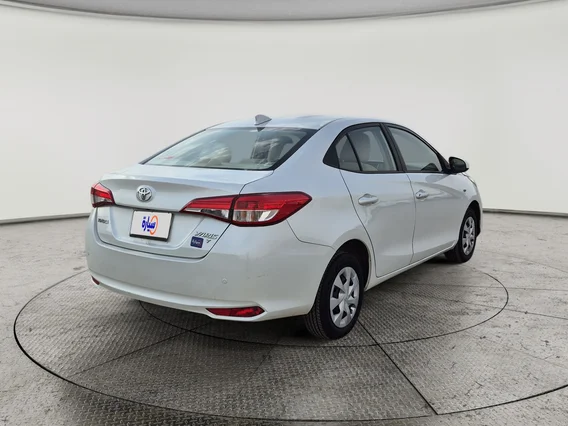 Toyota Yaris  Y 2022 