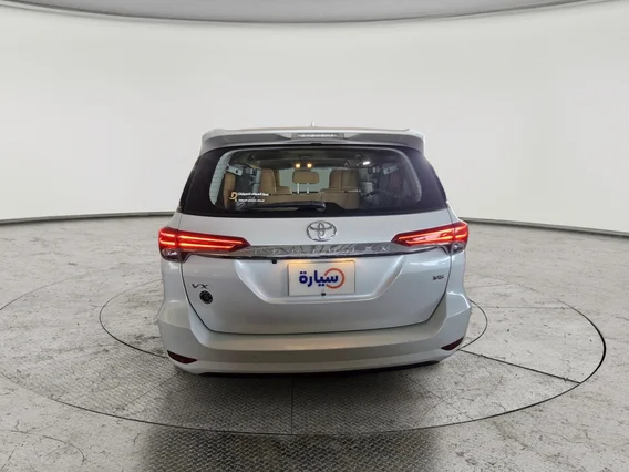 Toyota Fortuner VX 2023 دبل