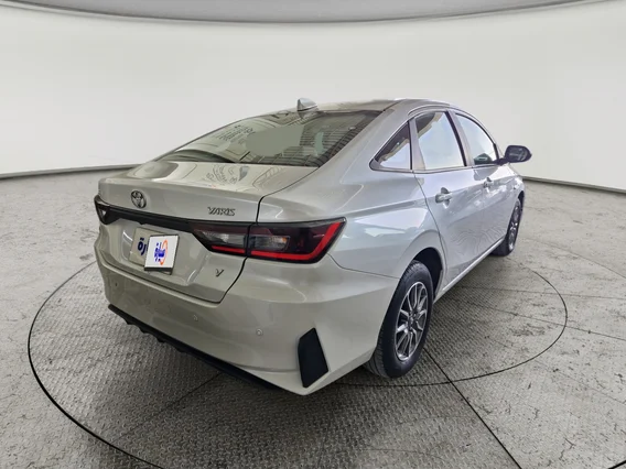 Toyota Yaris  Y 2023 