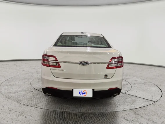 Ford Taurus SE 2018 