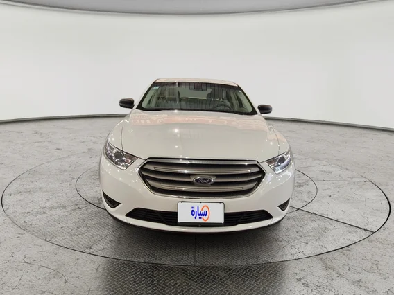 Ford Taurus SE 2018 
