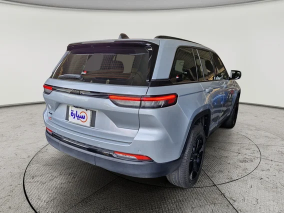 Jeep Grand Cherokee Altitude 2023 دبل