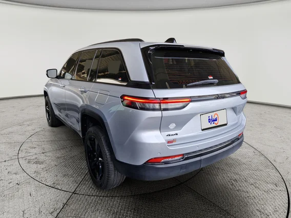 Jeep Grand Cherokee Altitude 2023 دبل