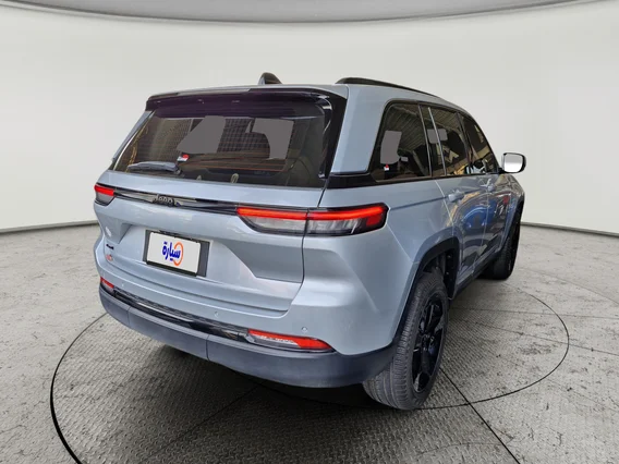 Jeep Grand Cherokee Altitude 2023 دبل