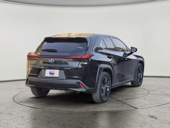 Lexus UX 200 2021 