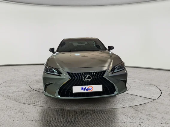 Lexus ES 250 2024 