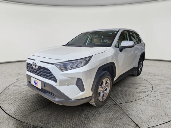 Toyota RAV4 LE 2024 