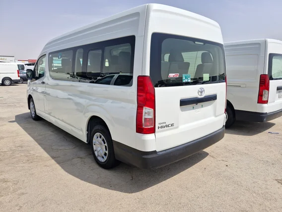 Toyota Haice ركاب سقف عالي 2023 