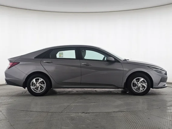 Hyundai Elantra Smart 2021 