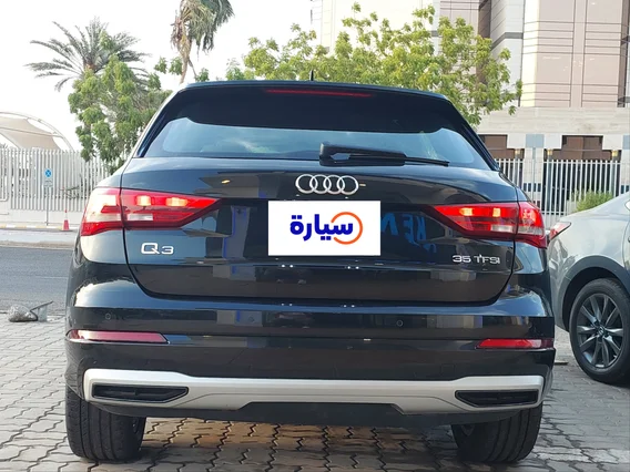 Audi Q3 35 TFSl 2021 