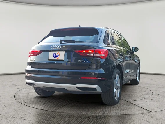 Audi Q3 35 TFSl 2021 
