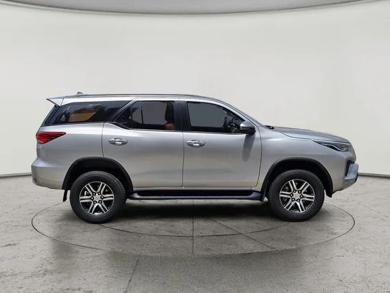 Toyota Fortuner GX 2023 دبل