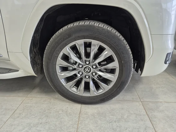 تويوتا لاندكروزر GXR4 2024 دبل
