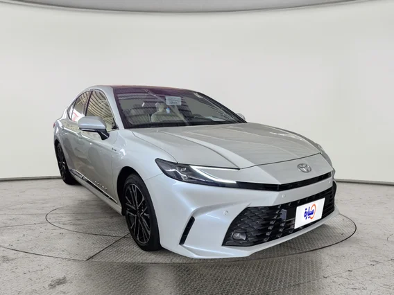 Toyota Camry  LE HEV 2025 