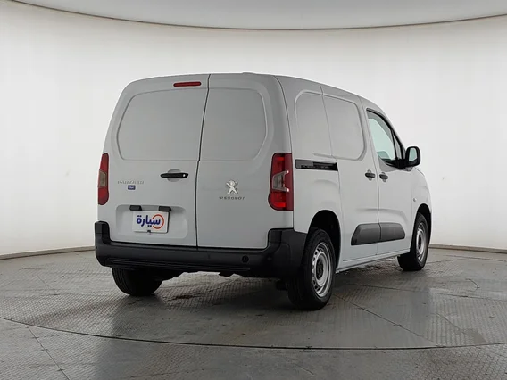 بيجو بارتنر Short van 2023 