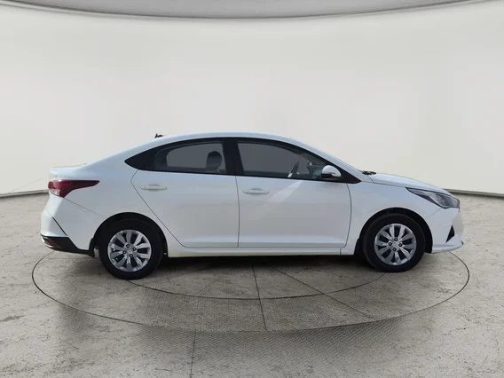 Hyundai Accent Smart 2021 