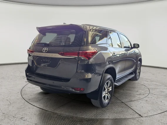 Toyota Fortuner GX 2023 دبل