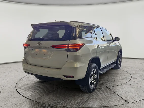 Toyota Fortuner GX 2023 دبل