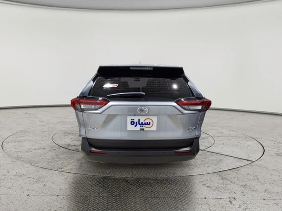 Toyota RAV4 LE 2024 دبل
