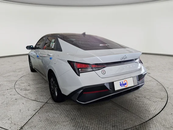 Hyundai Elantra Smart Plus 2025 
