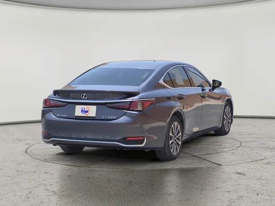 Lexus ES 300 H 2023 