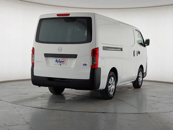 Nissan Urvan NV350 2021 