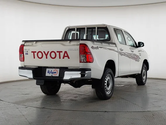 Toyota Hilux DC 4x4 GL2 DSL 2023 دبل