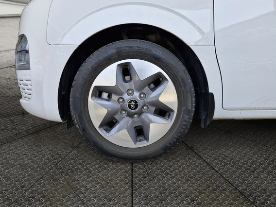 Hyundai Staria Smart 11 ST 2023 