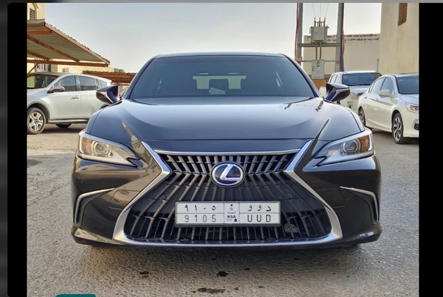 Lexus ES 300 AH Hybrid  2022 