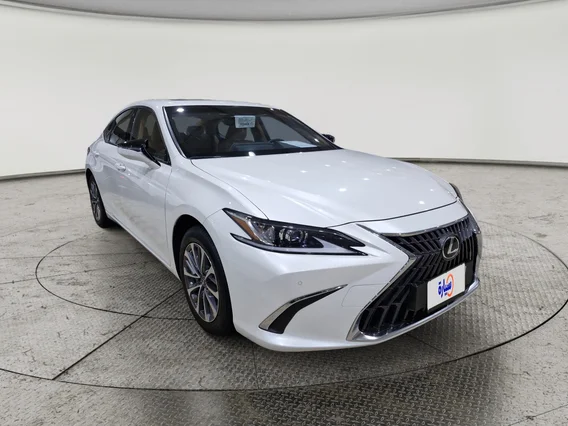 Lexus ES 300 H 2024 